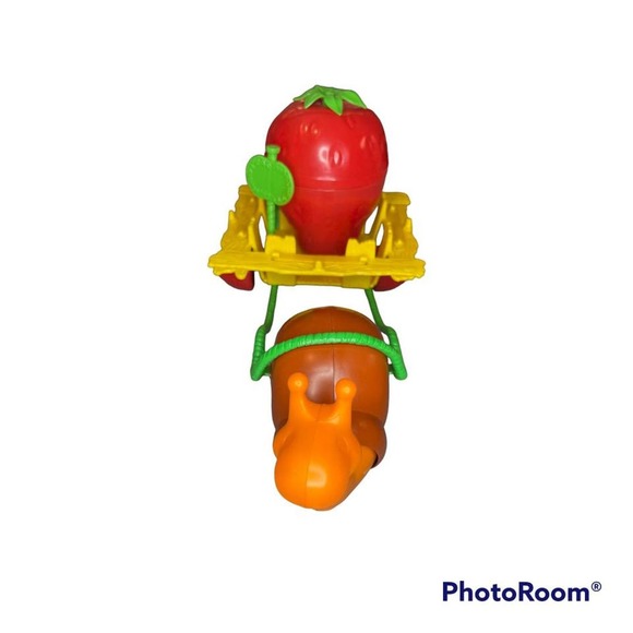 VINTAGE KENNER 1980s STRAWBERRY SHORTCAKE SNAIL CART & BUTTERFLY-LOT OF 2 - Picture 3 of 10